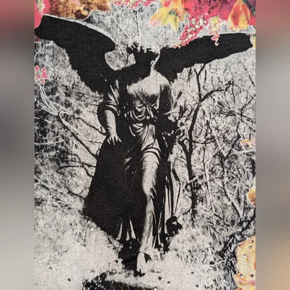 Torrid 3X Gothic Cemetery Angel Grey T-Shirt - Picture 4 of 6